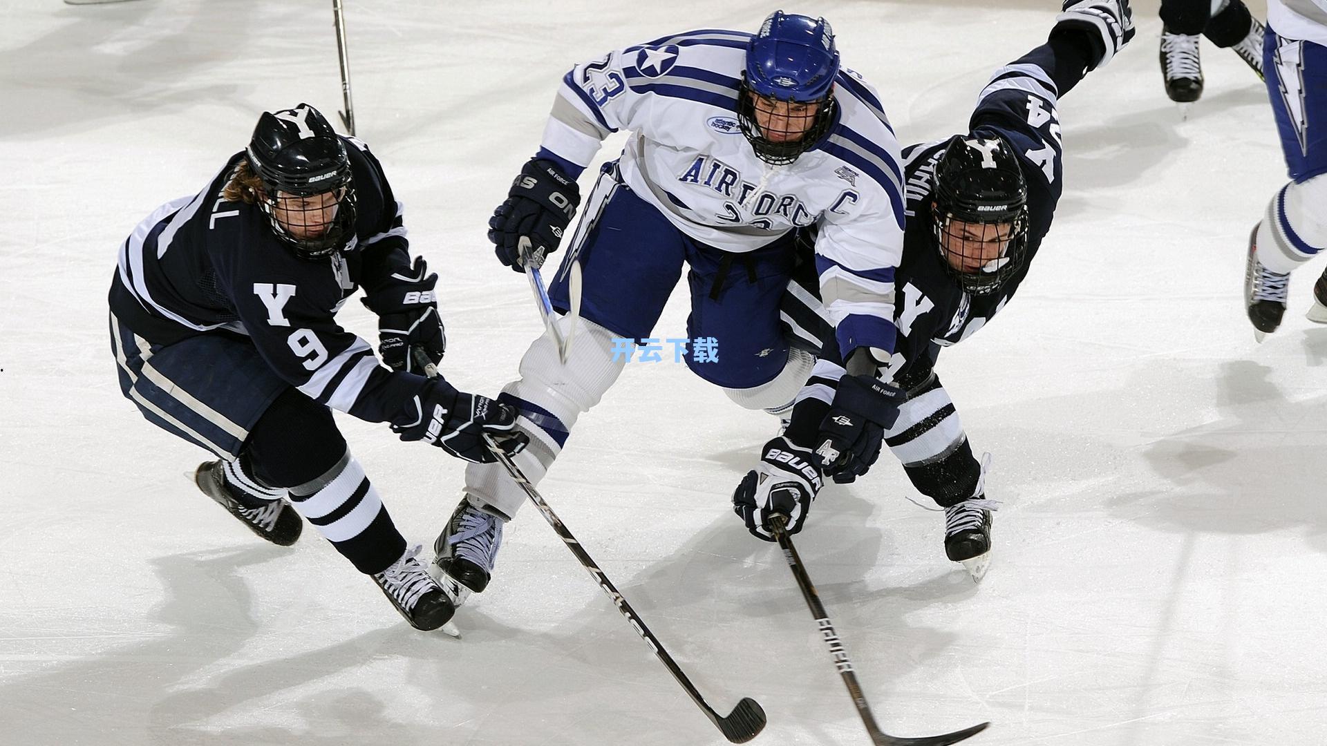 中超争议再起，杨立瑜逃红牌，卡达尔冤案背后的判罚双标困局